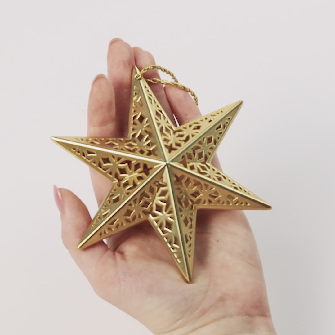 Scented Decorative Ornament, White Winter Fir, Metal Gold Star, Refillable with Star-Shaped Scents, Refills Sold Separately